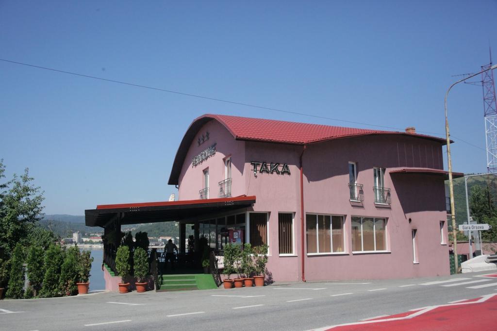 Pensiunea Taka Orşova Exteriér fotografie