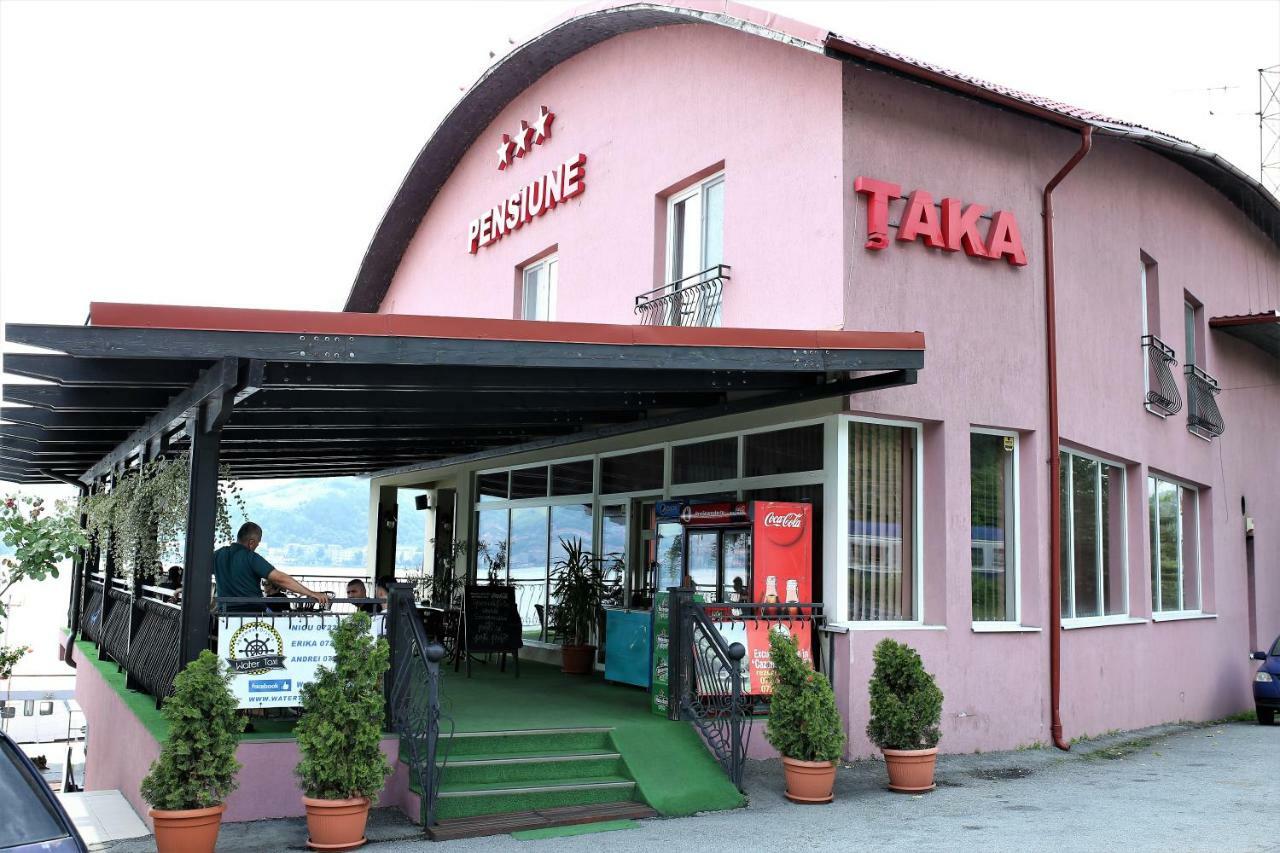 Pensiunea Taka Orşova Exteriér fotografie